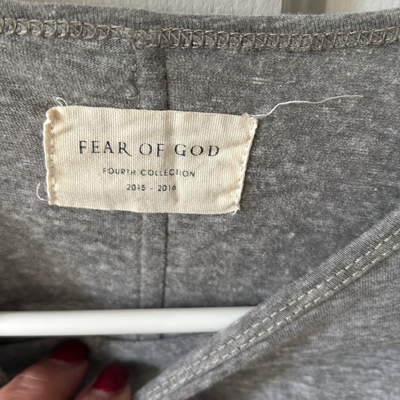 NWOT Fear of God Gray Long Sleeve Tee with Crew Neck and Relaxed Fit - Picture 2 of 4